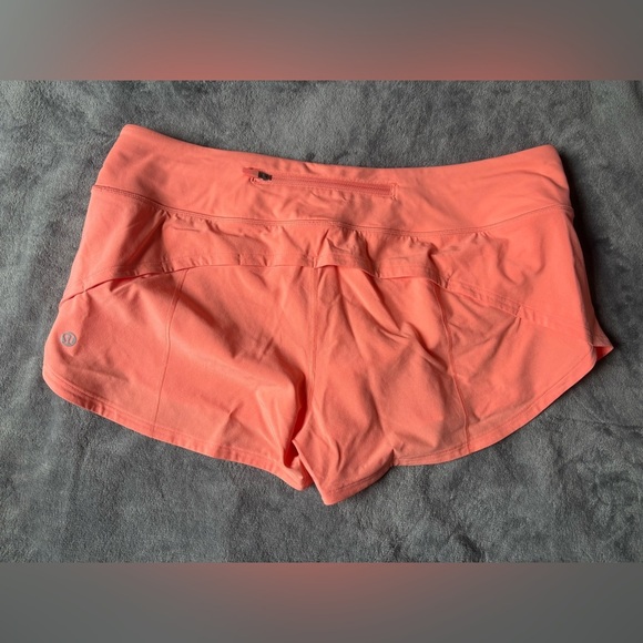 Lululemon Speed Up Low-Rise Lined Short 2.5" Sunny Coral Women's Size 10 NWT - Picture 2 of 4